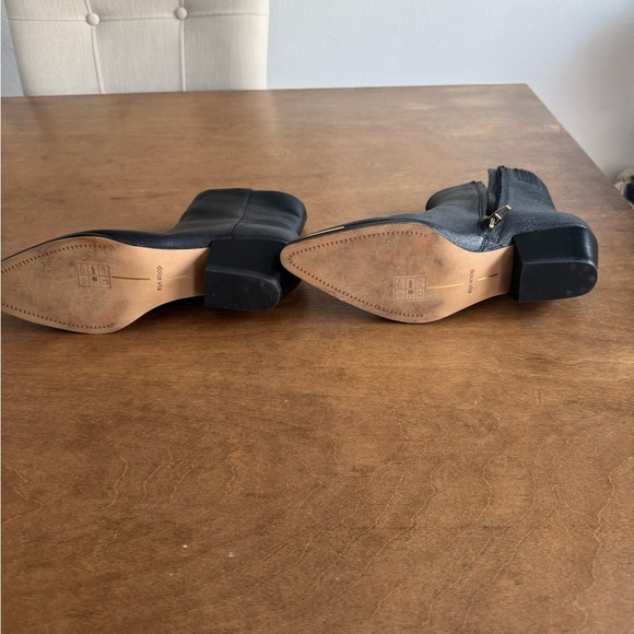 Dolce Vita Black Leather Pointed Toe Heeled Boots with Gold Trim - Picture 7 of 12